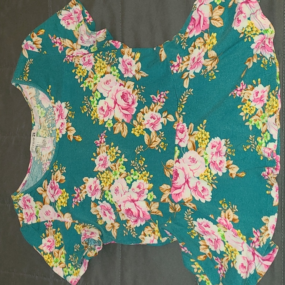 Forever 21 Floral Peplum Top